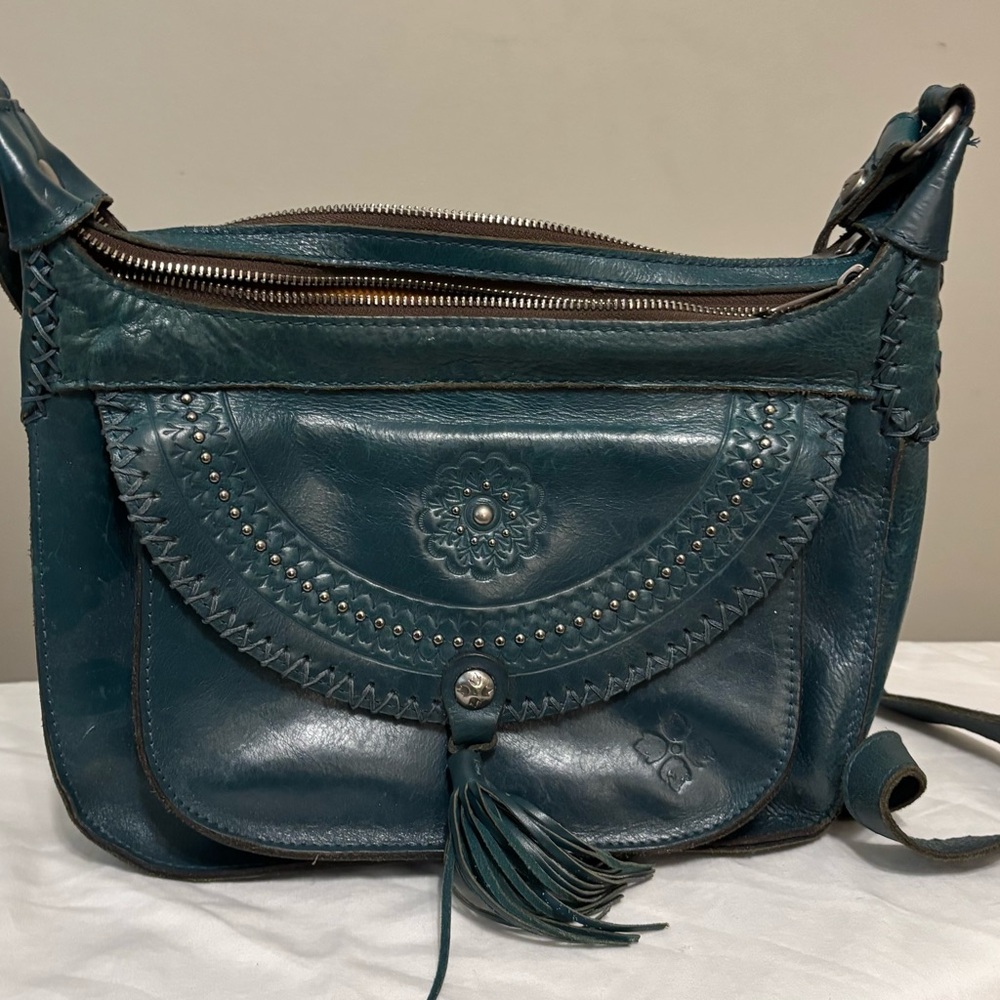 Patricia Nash Blue Shoulder Bag with Embossed Design and Tassel - Picture 3 of 12